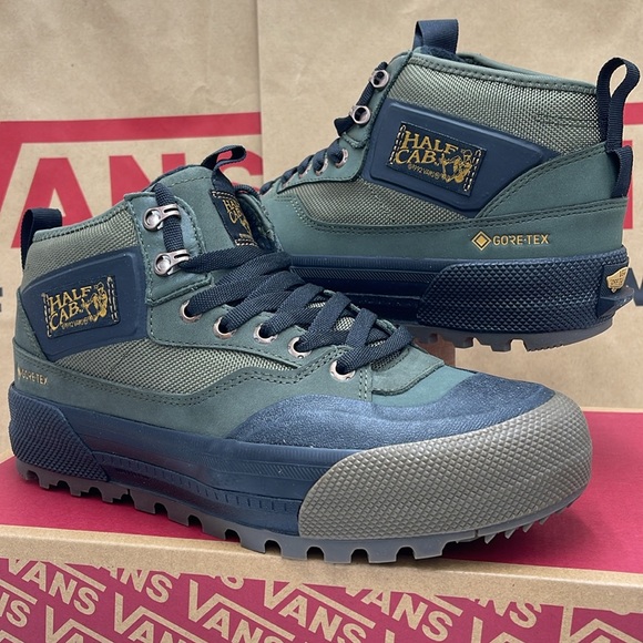 Vans WMNS Half Cab Gore-Tex Mte-3 Grape Leaf/Black
VN0009QWKEK
Boots Sneakers - Picture 9 of 16